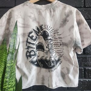 Cropped OCTOPIED MIND Graphic Tee